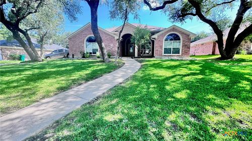 416 Wrought Iron Dr, Harker Heights, TX, 76548-7493 | Card Image