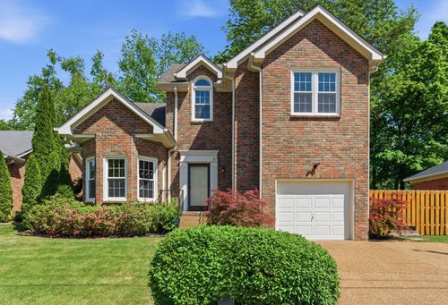 1025 Saint Andrews Pl, Nashville, TN, 37204-4100 | Card Image