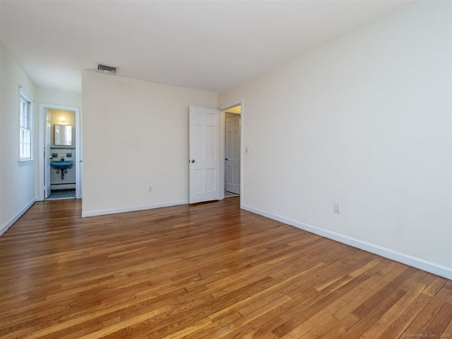 310 Ridgefield Rd, House other with 4 bedrooms, 3 bathrooms and null parking in Wilton CT | Image 17