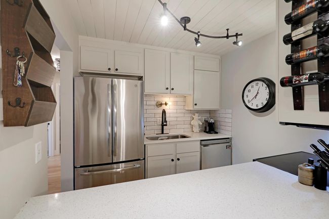 APT-133 - 5430 Three Points Blvd, Condo with 2 bedrooms, 1 bathrooms and null parking in Mound MN | Image 11