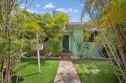 3490 William Ave, Miami, FL, 33133 | Card Image