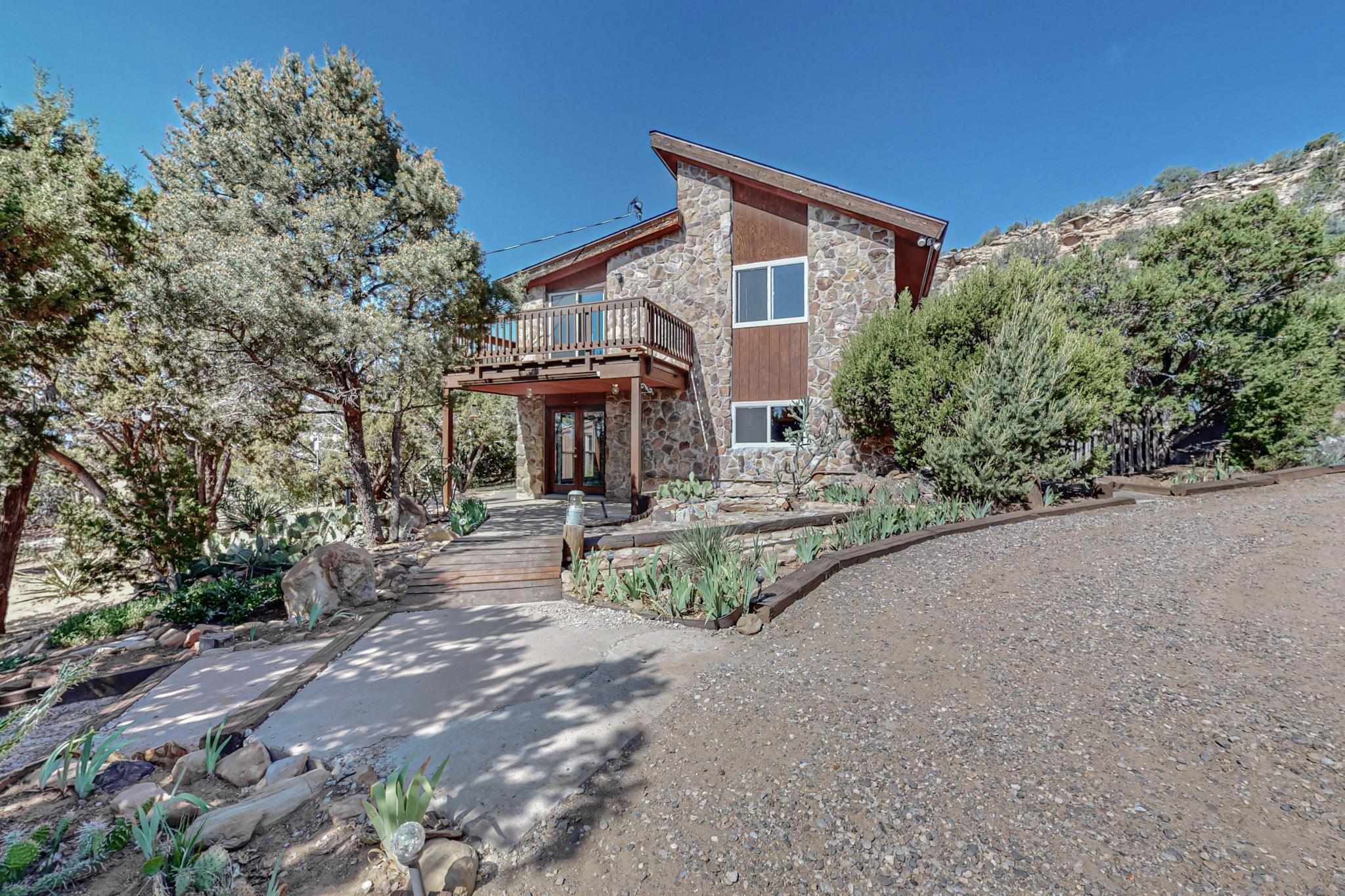 Gores Ln, Tijeras, NM 87059