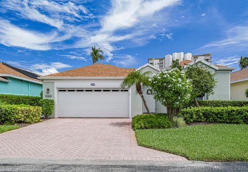 3258 Lakeshore Dr, Hutchinson Island, FL, 34949-8711 | Card Image