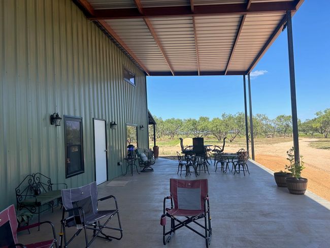 1250 Cr 419, Home with 6 bedrooms, 5 bathrooms and null parking in Brady TX | Image 11