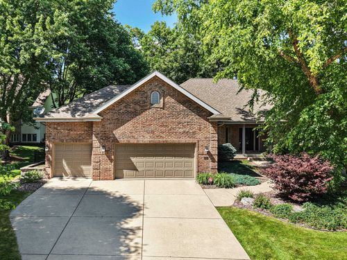 39 Hawk Feather Circle, MADISON, WI, 53717 | Card Image