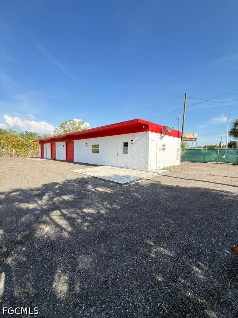 Commercial Lease in North Fort Myers 4