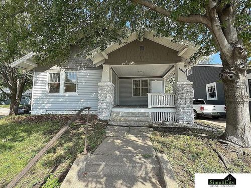 2000 S 27th St, Lincoln, NE, 68502-3033 | Card Image