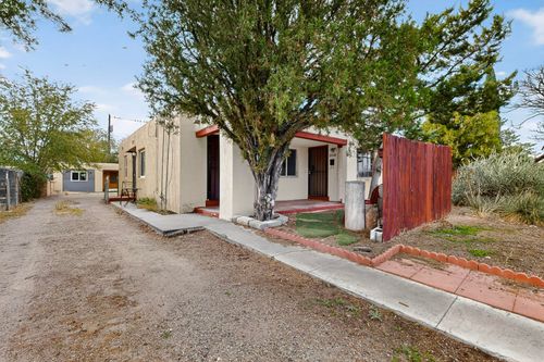 3534 Vail Ave, Albuquerque, NM, 87106-1631 | Card Image