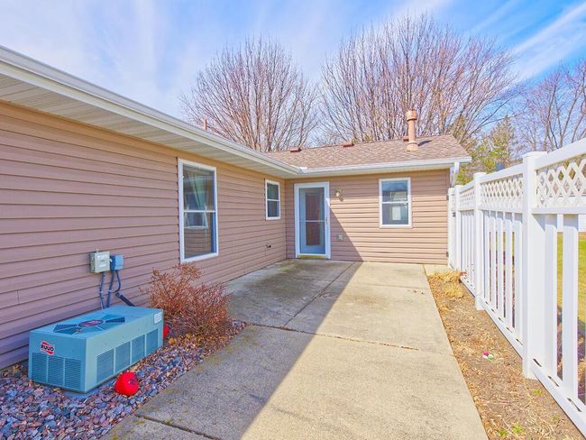 214 Linden Ave W Winsted MN 55395 USA-033-029-back patio door to 4 season porch-MLS_Size.jpg | Image 33