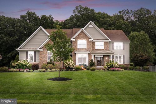 9 Windflower Ct, ROBBINSVILLE, NJ, 08691-2568 | Card Image
