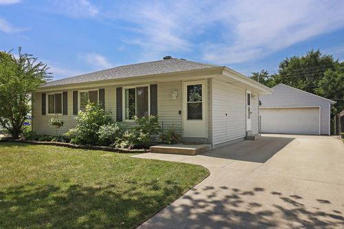 8312 28th Ave, Kenosha, WI, 53143-6234 | Card Image