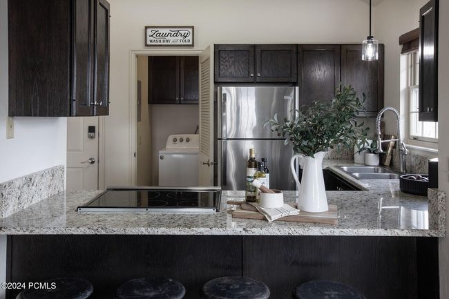 7 - 874 Schneitter Cir, Condo with 3 bedrooms, 2 bathrooms and null parking in Midway UT | Image 4