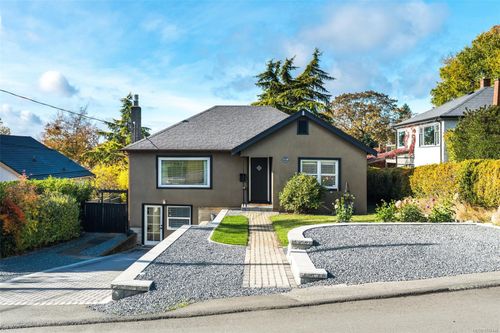 3720 Winston Cres, Victoria, BC, V8X1S1 | Card Image