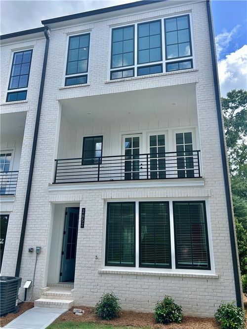 23-2652 Mackintosh Ct, Brookhaven, GA, 30319-3682 | Card Image