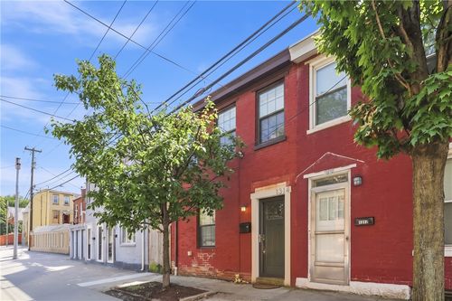 1314 Sarah St, Pittsburgh, PA, 15203-1517 | Card Image