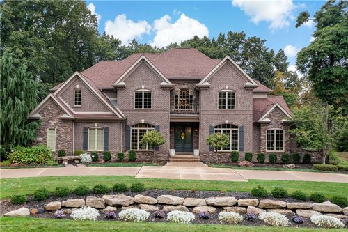 201 Macfadden Dr, Gibsonia, PA, 15044-8946 | Card Image