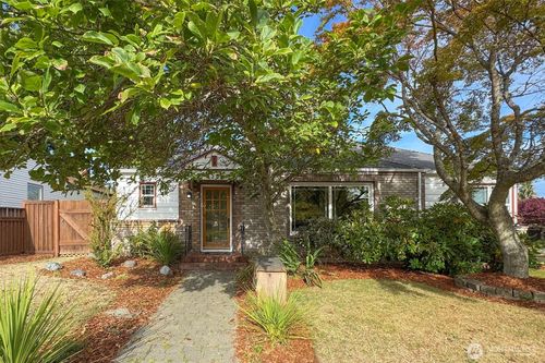 1204 S Oak St, Port Angeles, WA, 98362-7747 | Card Image