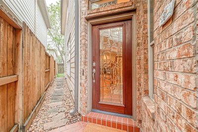 5235 Inker Street, House other with 3 bedrooms, 2 bathrooms and null parking in Houston TX | Image 3