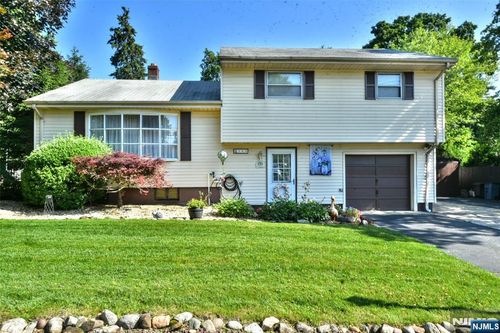 103 W Grand Ave, Montvale, NJ, 07645-2161 | Card Image