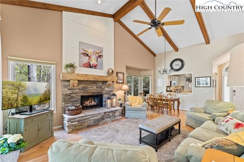 1-155 Far Sawrey, Boone, NC, 28607-7382 | Card Image