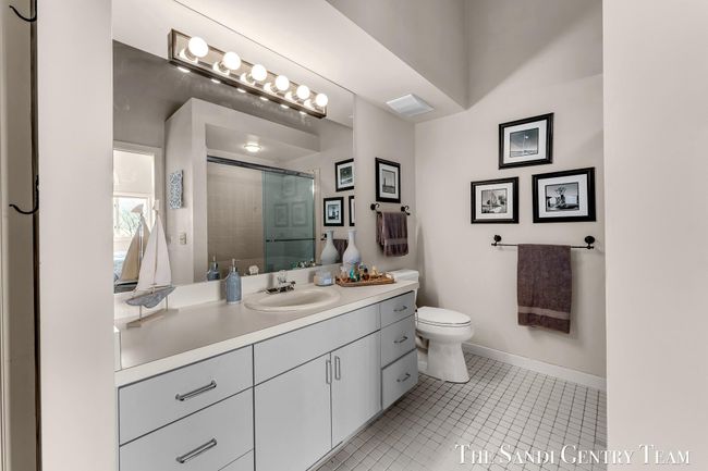 UNIT-21 - 810 S Harbor Dr, Condo with 3 bedrooms, 3 bathrooms and null parking in Grand Haven MI | Image 42