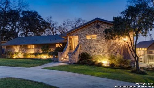 124 Harriett Dr, San Antonio, TX, 78216-7302 | Card Image