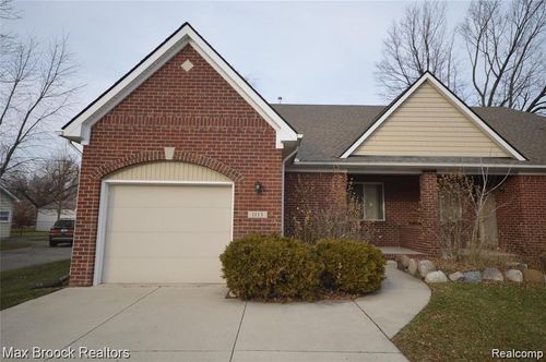 1115 Birchwood Dr, Troy, MI, 48083-1807 | Card Image