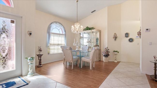 Dining area | Image 11