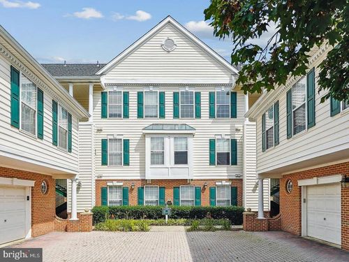 unit-303-25280 Lake Shore Sq, CHANTILLY, VA, 20152-4465 | Card Image