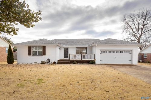 570 Hazelwood Drive, Florence, AL, 35633 | Card Image