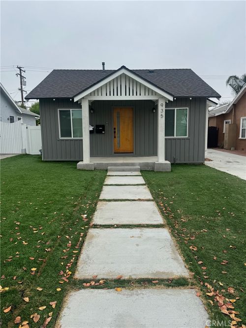 935 E Fairview Blvd, Inglewood, CA, 90302 | Card Image