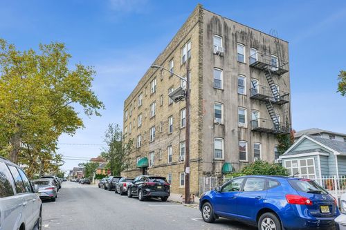 apt-c4-7505 Palisade Ave, North Bergen, NJ, 07047-5561 | Card Image