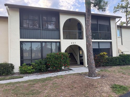 c1-117 Lake Pine Cir, Greenacres, FL, 33463-5510 | Card Image