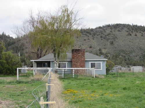 251122-29277 Highway 97 N, Chiloquin, OR, 97624-9717 | Card Image