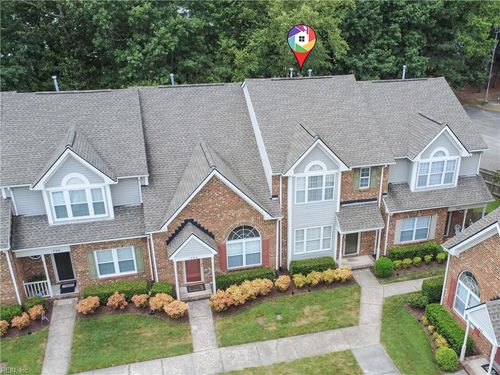 702 W Lake Cir, Chesapeake, VA, 23322-8391 | Card Image