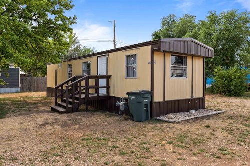 907 Ziebach St, Belle Fourche, SD, 57717-2315 | Card Image
