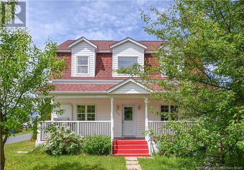 111 Rue Degrâce, Shippagan, NB, E8S1H1 | Card Image
