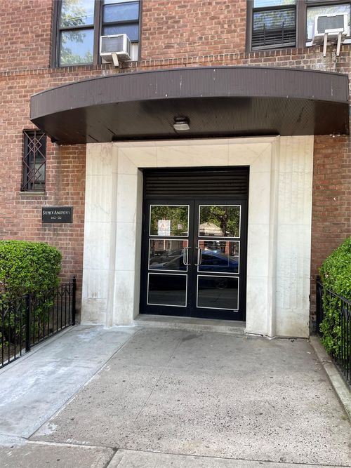 a02-102-32 65th Ave, Forest Hills, NY, 11375-1701 | Card Image