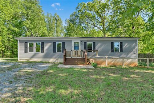 2728 Lipscomb Rd, Moneta, VA, 24121-6069 | Card Image