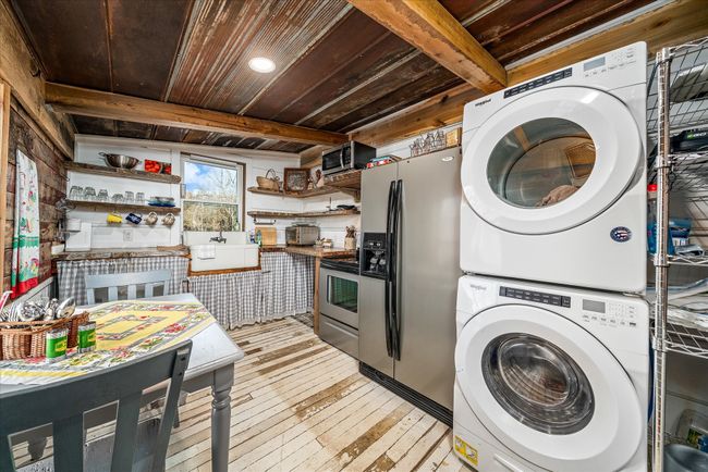 1811 Pollard Rd, House other with 2 bedrooms, 1 bathrooms and 6 parking in Walling TN | Image 5