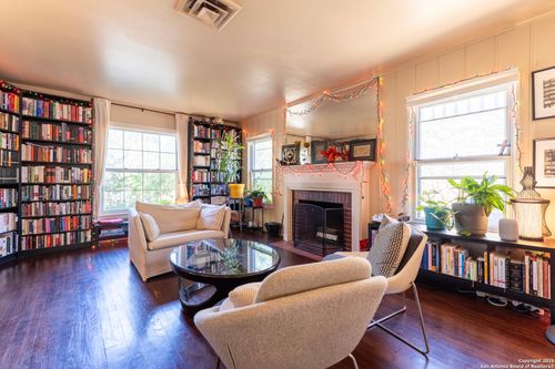 268 North Dr, San Antonio, TX, 78201-3722 | Card Image