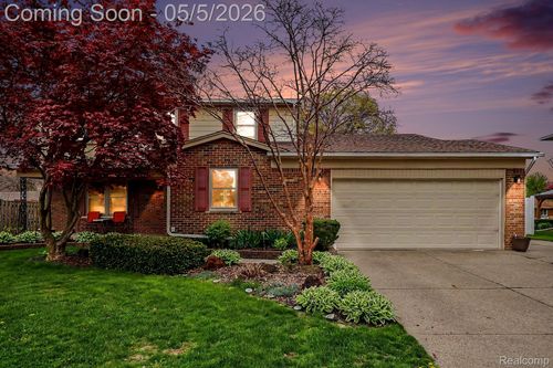 40270 Sara Rose Dr, Clinton Twp, MI, 48038-4055 | Card Image