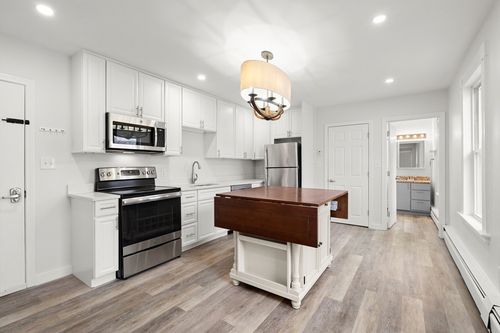 17-17 3rd St, North Andover, MA, 01845-3634 | Card Image