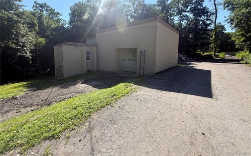 back-1-car-2022 Route 22, Southeast, NY, 10509 | Card Image