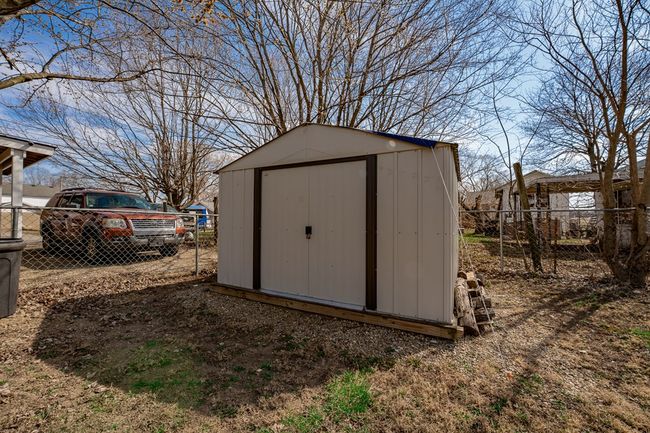 351 Barnes Ave, Home with 3 bedrooms, 2 bathrooms and null parking in Circleville OH | Image 15