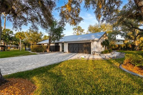 15630 Roberts Ln, FORT MYERS, FL, 33908-4287 | Card Image