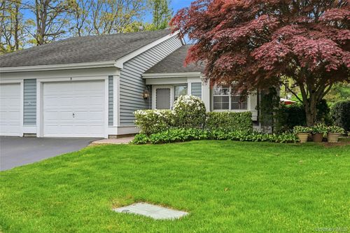 9-9 Baldwin Ct, Ridge, NY, 11961-1605 | Card Image