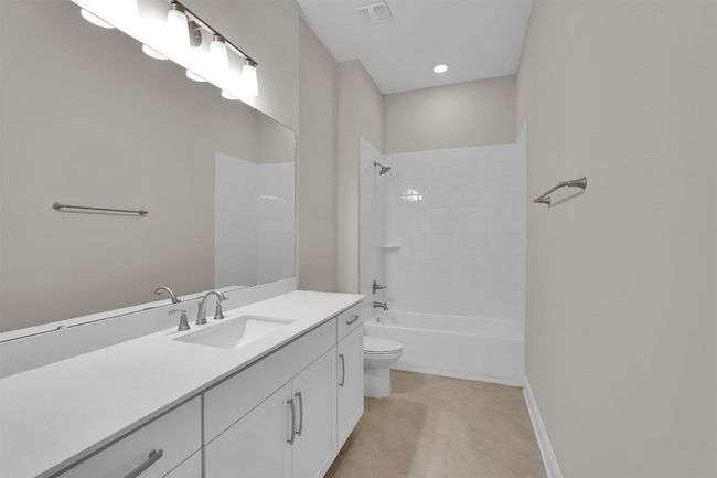 323 Sawgrass Dr, Home with 4 bedrooms, 3 bathrooms and null parking in YULEE FL | Image 13