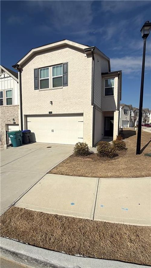 3915 Holland Grove Rd, Lawrenceville, GA, 30044-2351 | Card Image