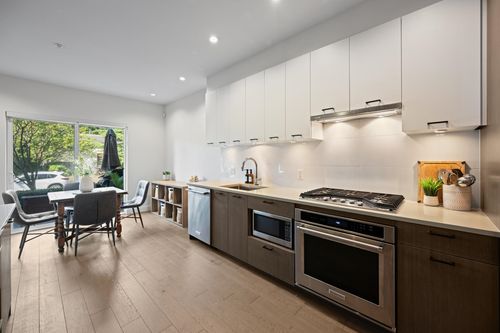 204-1738 55a St, Delta, BC, V4M0A9 | Card Image